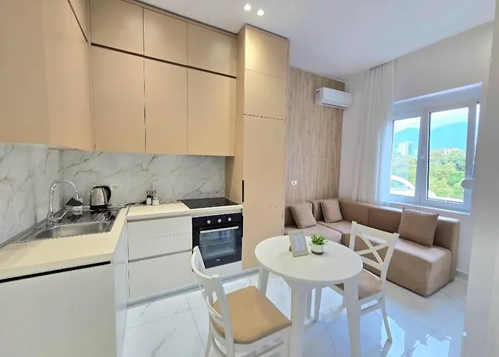 Center Unit For Rent